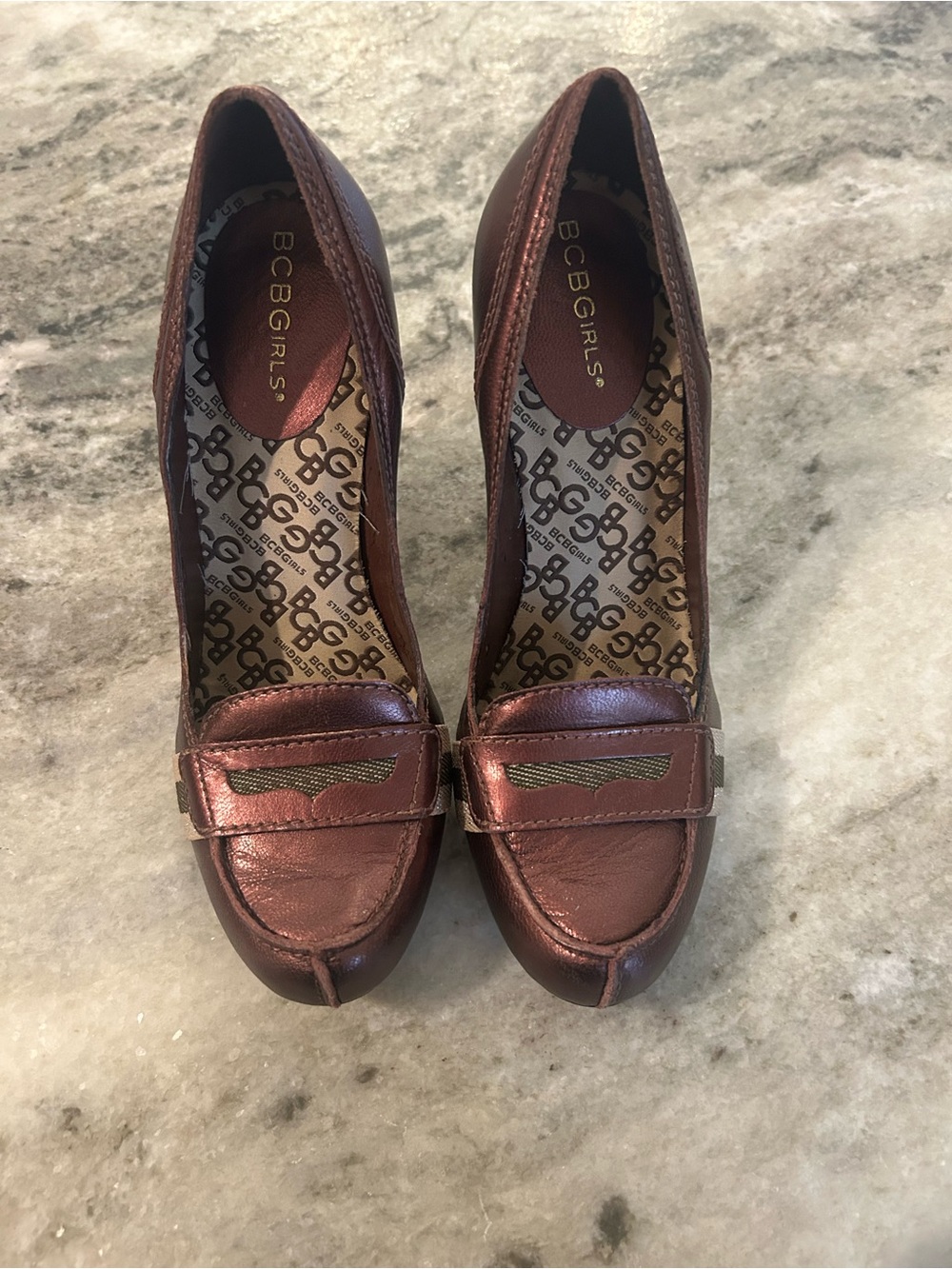 BCBGeneration Women's Metallic Brown Loafer Pumps - BCBGIRLS size 7